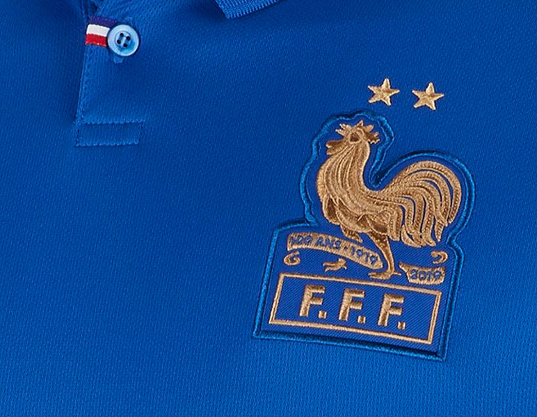 フランス代表、一夜限りの「100周年記念ユニフォーム」が登場！試合画像も掲載｜写真3