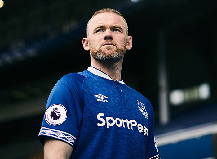 エヴァートン、クラシックな雰囲気の2018-19新ユニフォームを発表！｜写真7