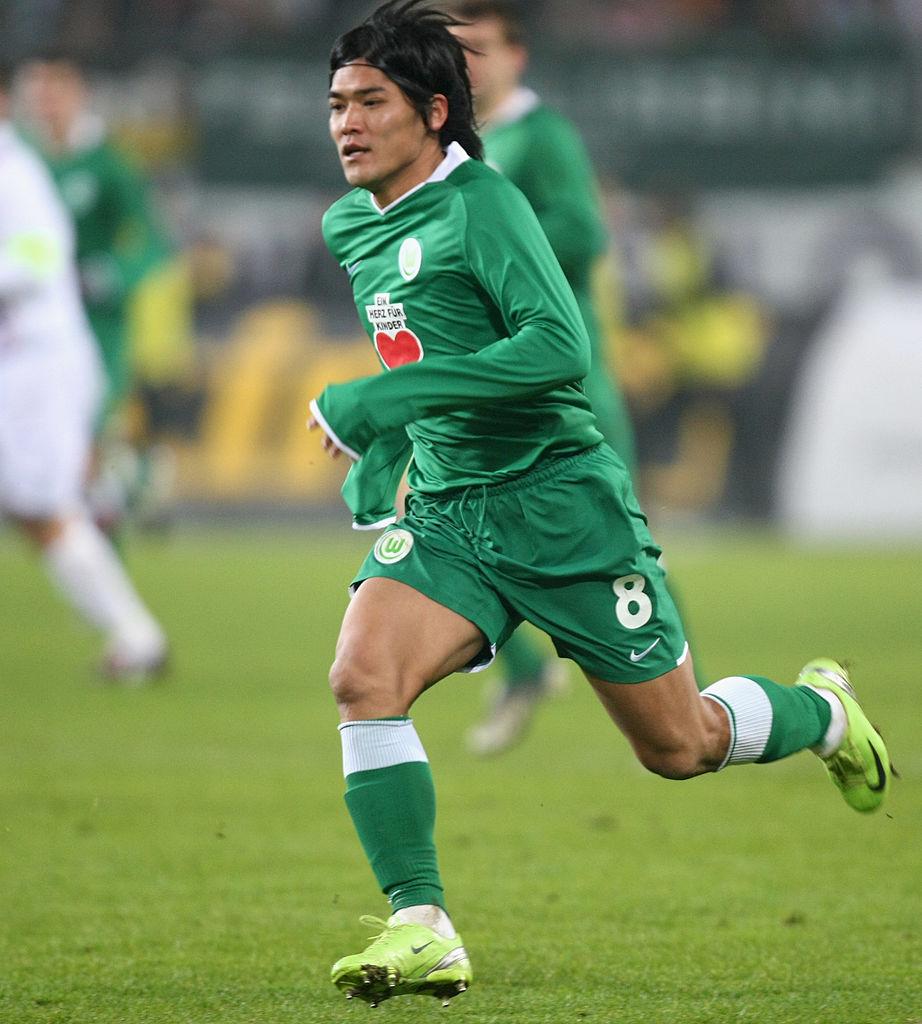 Jリーグから海外へ行ったとき「移籍金が最も高額だった日本人選手」TOP10｜写真4