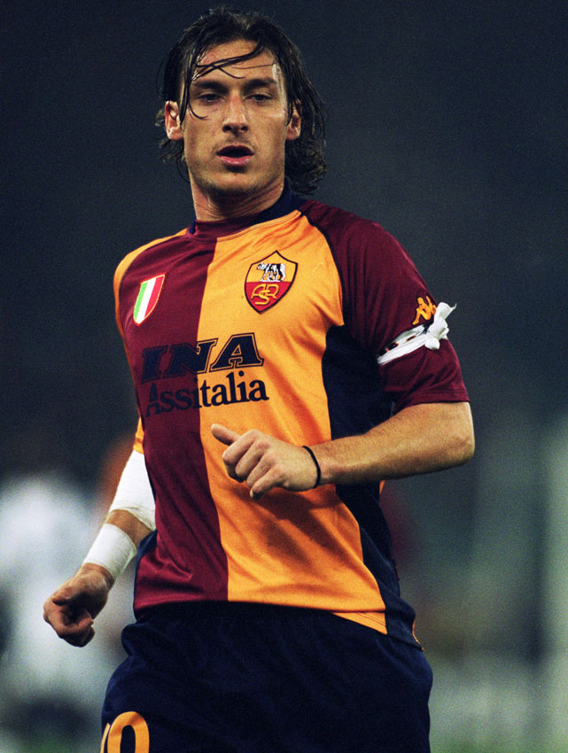 不思議な魅力！最高にかっこいい「ツートンカラーのユニフォーム」10選｜写真4