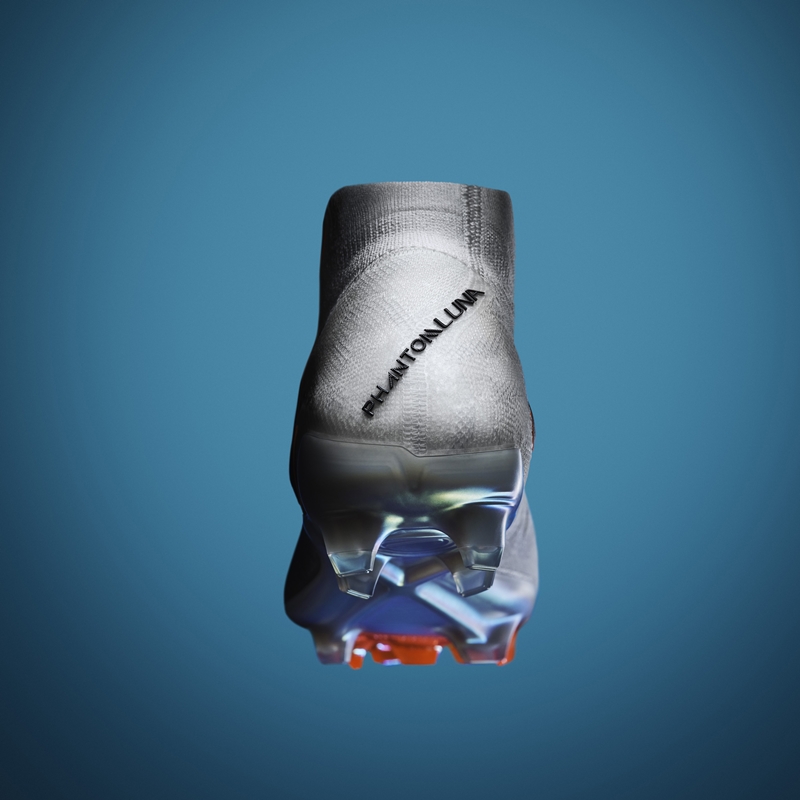 NIKEが新スパイク『ファントムルナ』を発表！女性フットボーラー向けに開発された革新モデル｜写真5