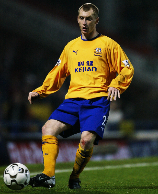 リヴァプールvsエヴァートン！「ワーストユニ」対決！｜写真11