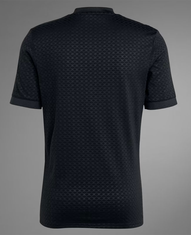 スポンサーロゴなし！adidasから『LFSTLRユニフォーム』が登場　今季サードユニを「街着モードにリ・デザイン」｜写真9