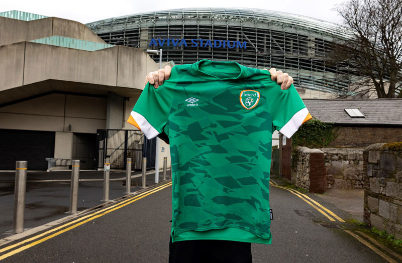 予選敗退チームで選ぶ、「裏カタールW杯」最高のユニフォームTOP12｜写真4