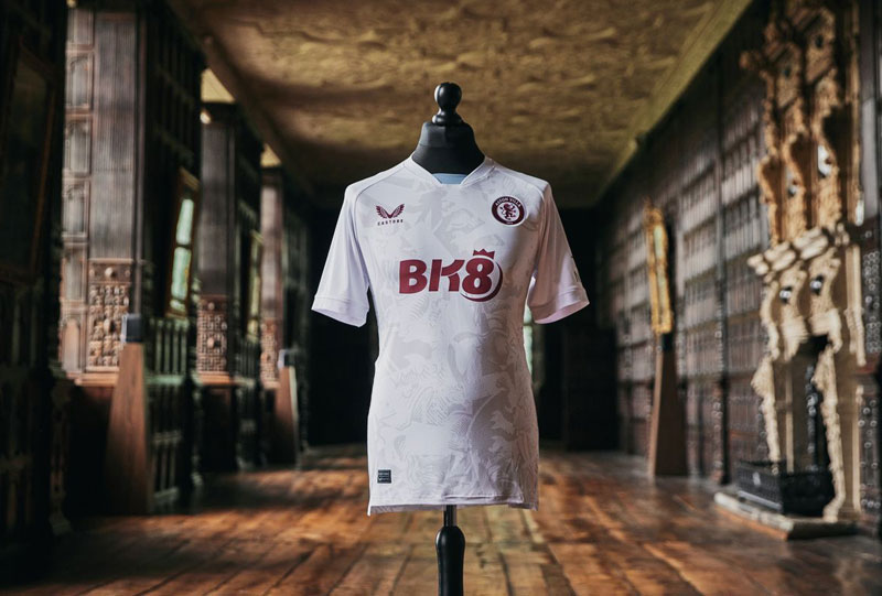 誇り高き“歴史”をデザイン！アストン・ヴィラ、23-24新アウェイユニは「伝説チームへの敬意」｜写真7