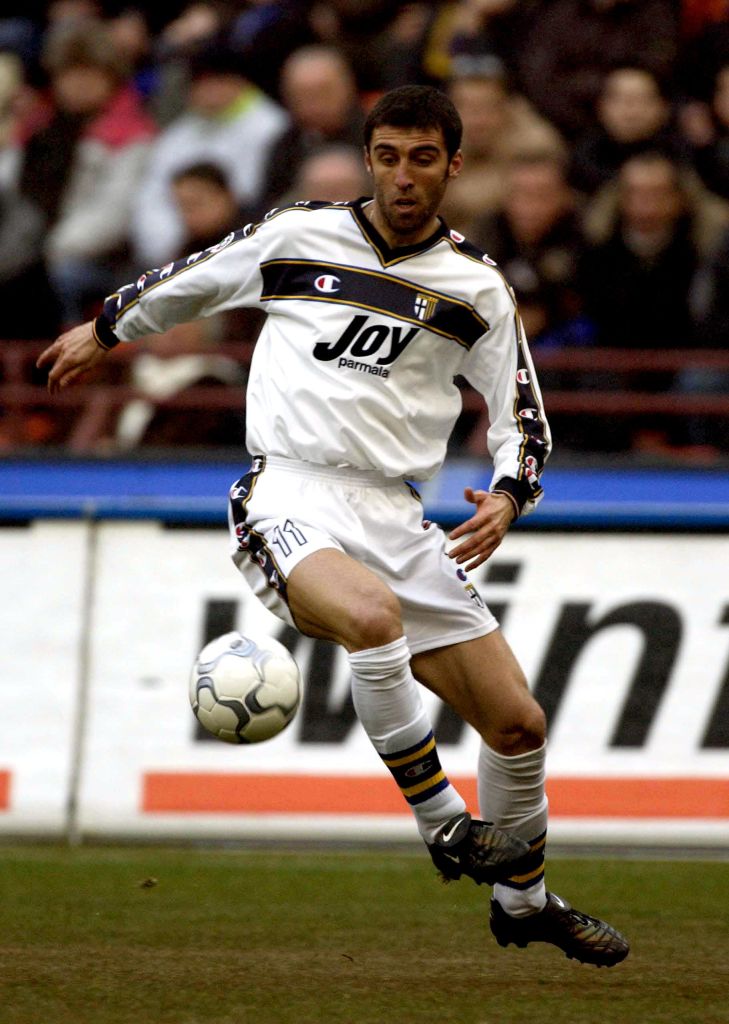 懐かしすぎる！中田英寿の「最強の同僚ストライカー」ベスト10｜写真3