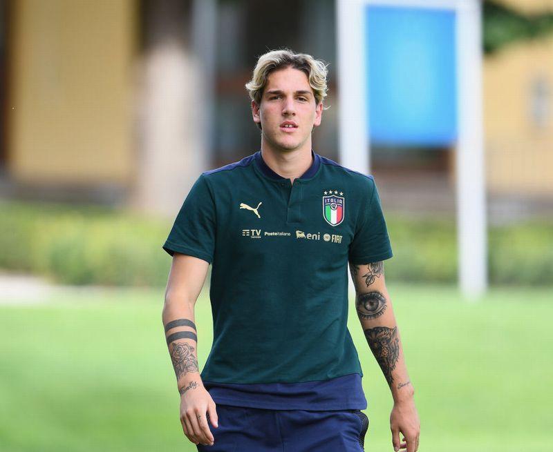 跳ね除けろ！ウイイレ2021「フィジカル最強の攻撃的MF」TOP10｜写真7