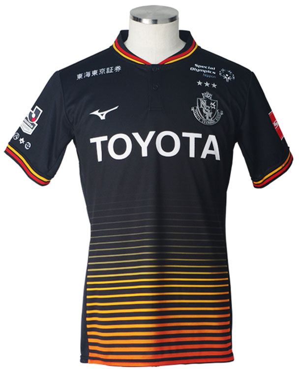 Jリーグ限定！最高にかっこいい「漆黒のユニフォーム」10選｜写真3