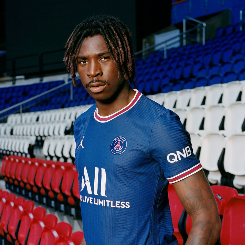 パリ・サンジェルマン、2021-22新ユニフォーム発表！ホーム初の「ジョーダン」｜写真4