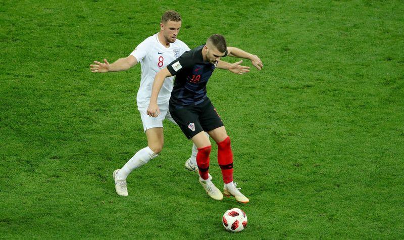 “退屈な”イングランドが打つ「釘」と、それを抜くクロアチア。崩された崩しの策｜写真2