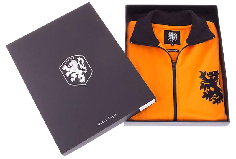 毎日着たい！COPAの“おしゃレトロ”な「復刻トラックジャケット」6選｜写真15