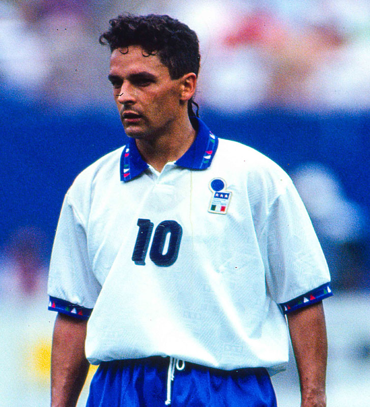 完全に「DIADORAイタリア」 古豪ベレス、2023新作ユニフォームが登場！｜写真4