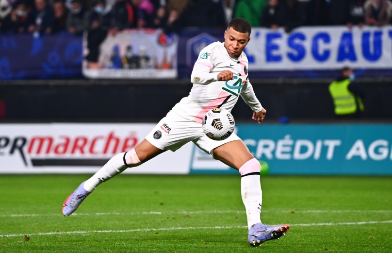 ネイマールとメッシなし！仏紙読者の「リーグアン年間ベスト11」がこちら｜写真12