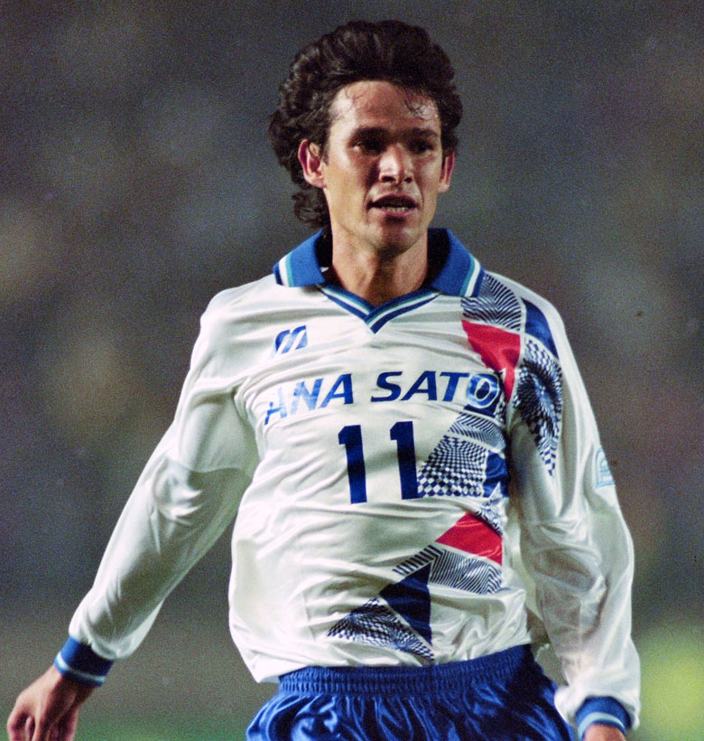 こんなに多かった！「五輪公式スポンサーを付けた」Jリーグのユニフォーム｜写真6