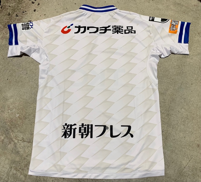 全力で選ぶ！2021年、最高にかっこいい「J2のユニフォーム」10選｜写真4