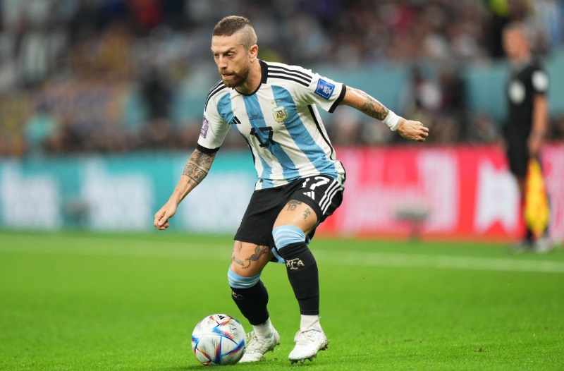 キャプ翼にピカチュウも！W杯アルゼンチン代表のタトゥーがすごい選手たち｜写真11