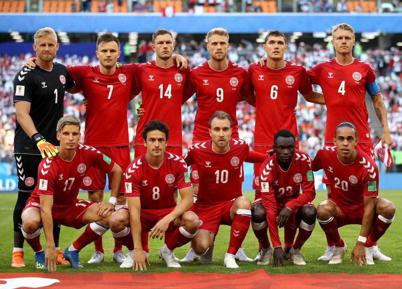 マニアは永久保存版！Ｗ杯全チーム「集合写真まとめ」GS第1節｜写真12