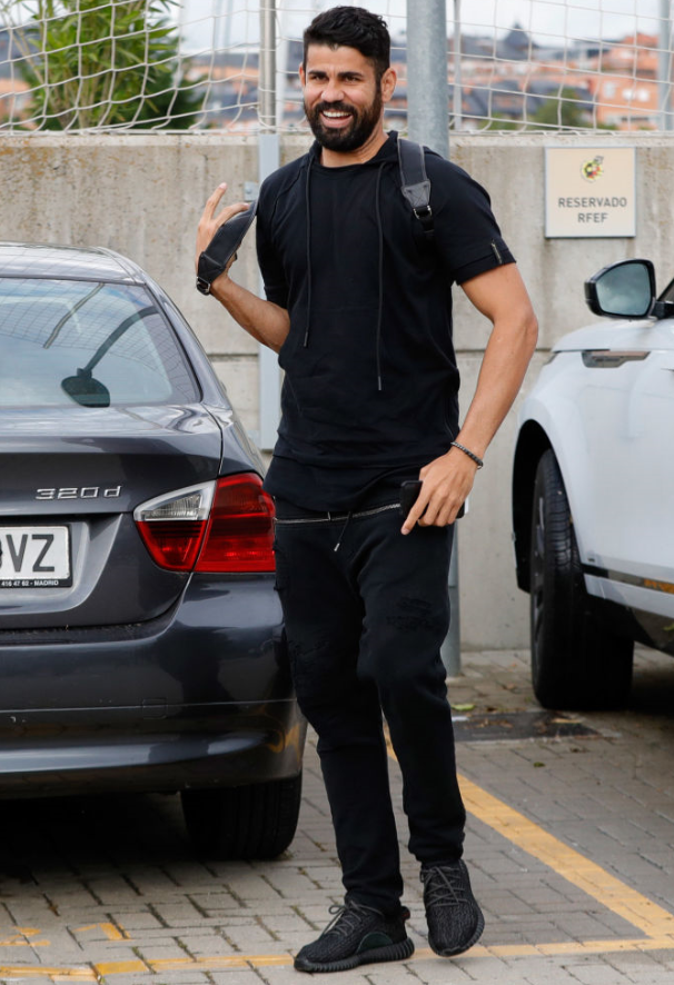 イニエスタもいるぞ！スペイン代表選手たちの「私服ファッション」を見る｜写真6