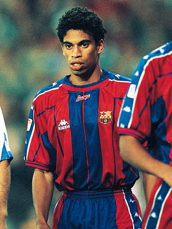 バルセロナ、クラシコで“シーズンダブル”を達成した6つのユニフォーム｜写真7