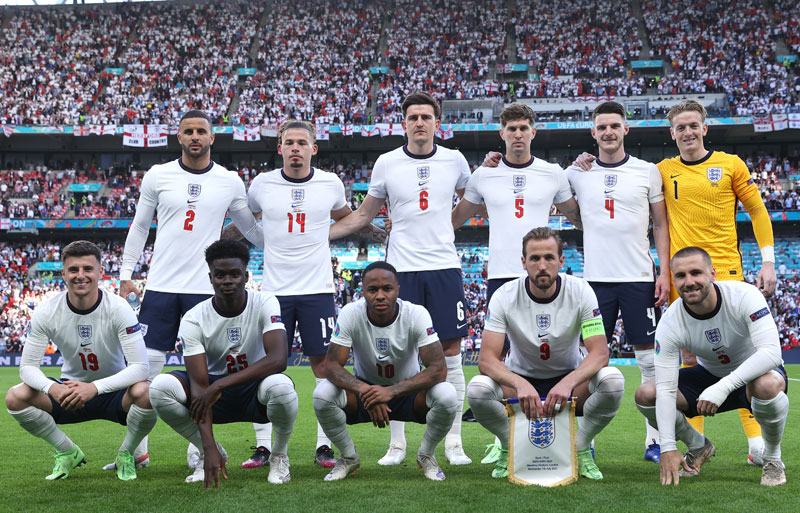 大会の思い出に！EURO2020、全24チーム「試合前の集合写真」まとめ｜写真13