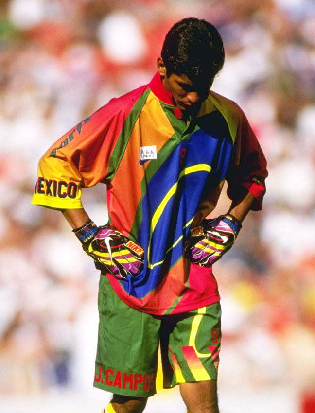 クレイジー！メキシコ代表、伝説のGK「カンポスのド派手ユニフォーム」8選｜写真7