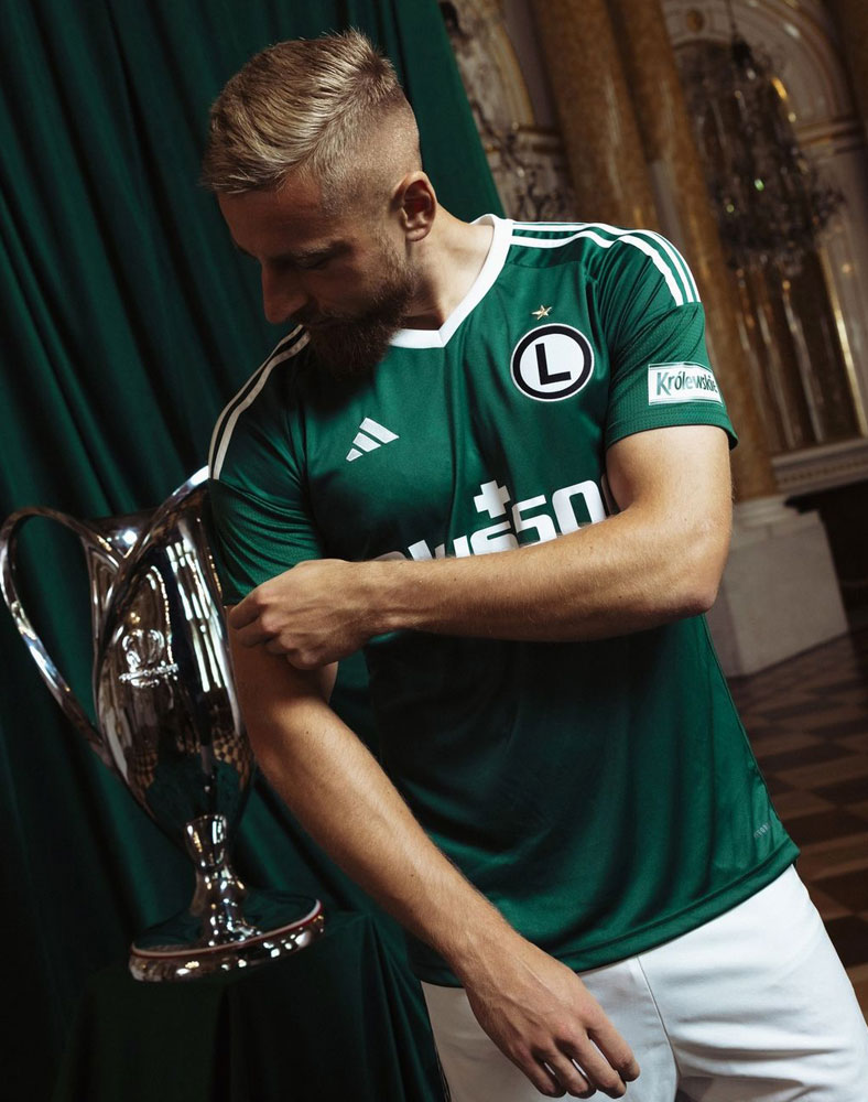 森下龍矢を獲得！ポーランド強豪レギア・ワルシャワ、胸の「L字エンブレム」の正体とは｜写真5