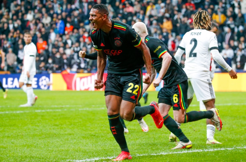 今シーズン、最もかっこいい「adidasユニフォーム」ベスト10｜写真17