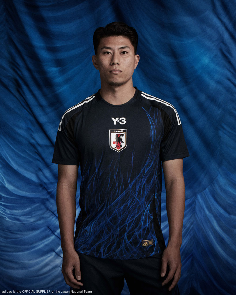 炎が復活！日本代表、2024新ユニフォームを発表 「ヨウジヤマモト×adidas」のY-3と歴史的なコラボが実現｜写真9