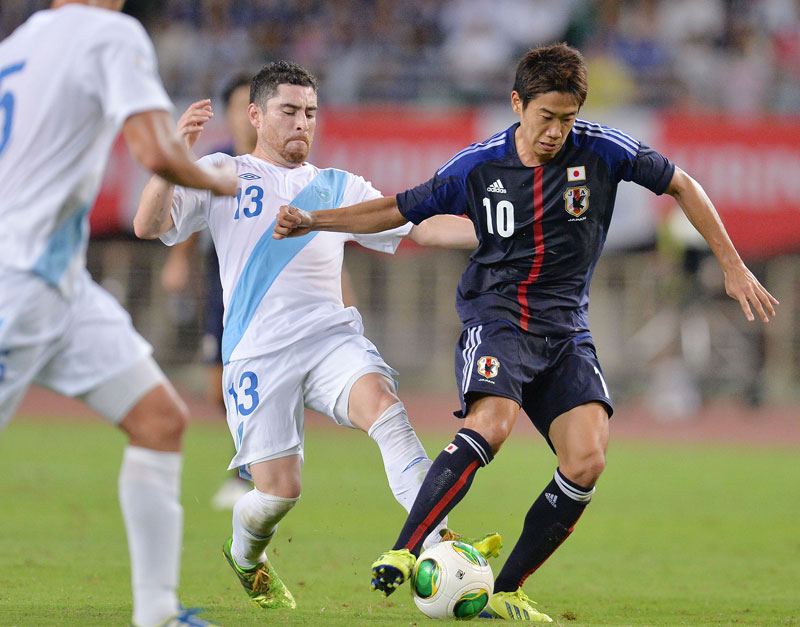 春らしく！さわやかな「水色ストライプ」ユニフォーム8選｜写真9