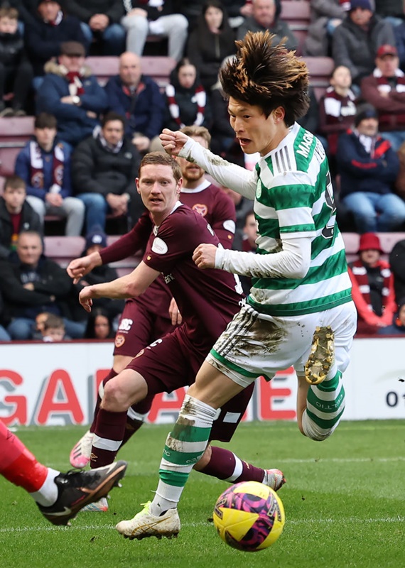 天然皮革のような人工皮革！アシックス『DSライト X-FLY PRO』に限定モデルが登場｜写真6