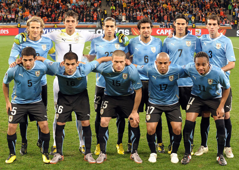 ウルグアイ代表、歴代「クールな7つのユニフォーム」はこれ！｜写真14