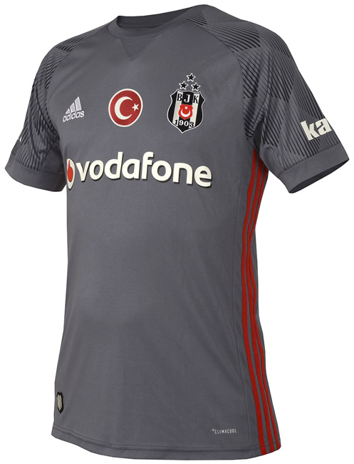 ベシクタシュ、伝統にモダンを取り入れた2017-18新ユニフォーム｜写真8