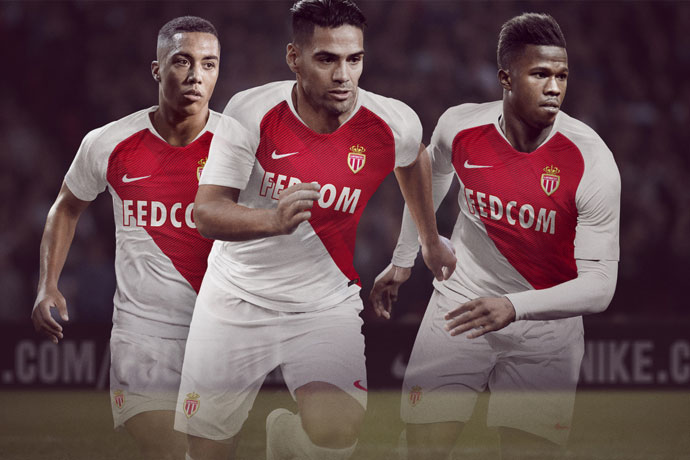 モナコ、2018-19新ユニフォームが登場！公妃デザインの「斜め2分割」を継承｜写真7