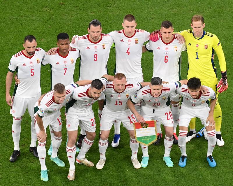 試合ユニ限定！EURO2020、「ピッチ上で最高にかっこいい」ユニフォーム10選｜写真13