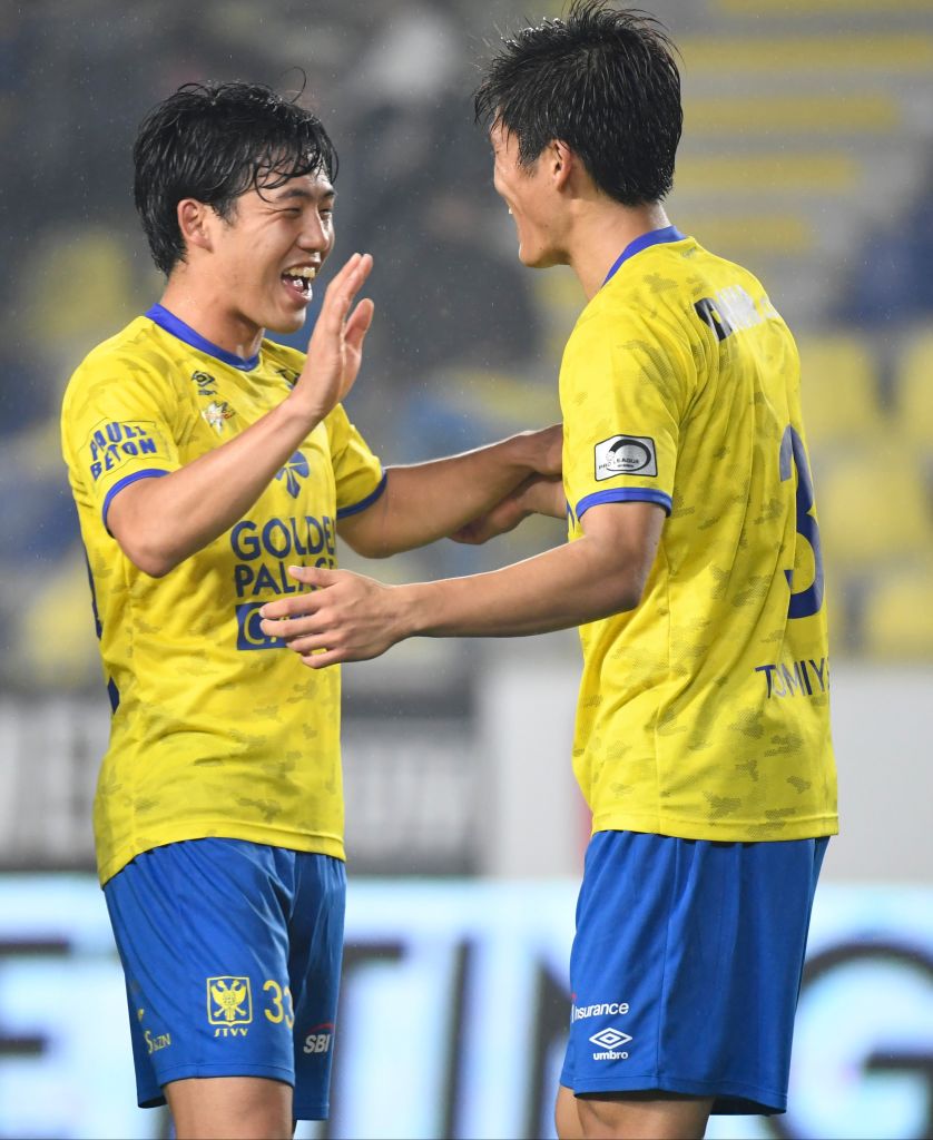 遠藤航、「ヨーロッパでの同僚ベストイレブン」が意外にすごい｜写真5