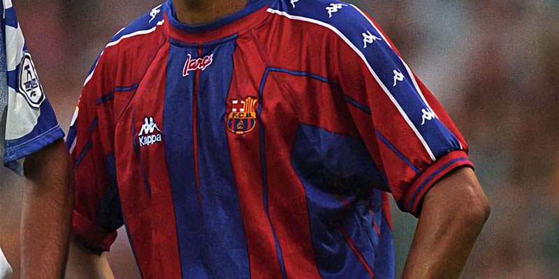 バルセロナ、クラシコで“シーズンダブル”を達成した6つのユニフォーム｜写真6