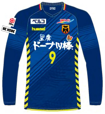 美人MFイ・ミナ加入のINAC神戸、2018新ユニフォームを発表！テーマは「共闘」｜写真7