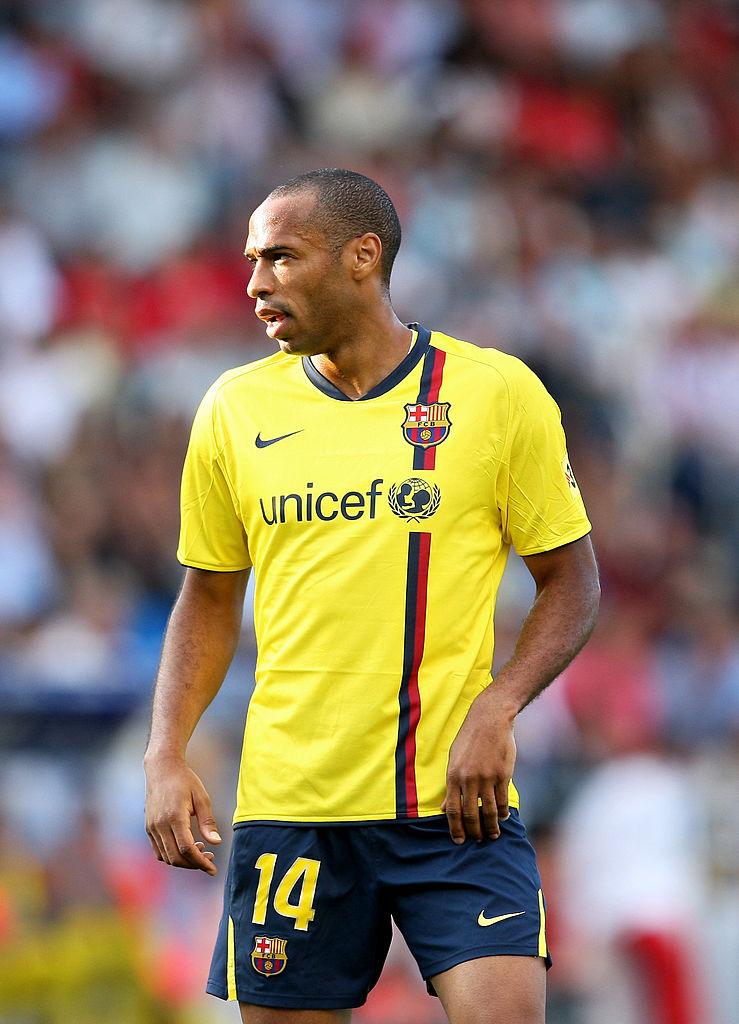 ピケの「バルセロナデビュー戦」、どんなスタメンだったか覚えてる？｜写真10