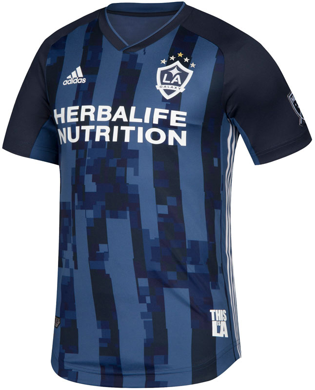 LAギャラクシー、2019新ユニフォームを発表！グリッチエフェクトをデザイン｜写真2