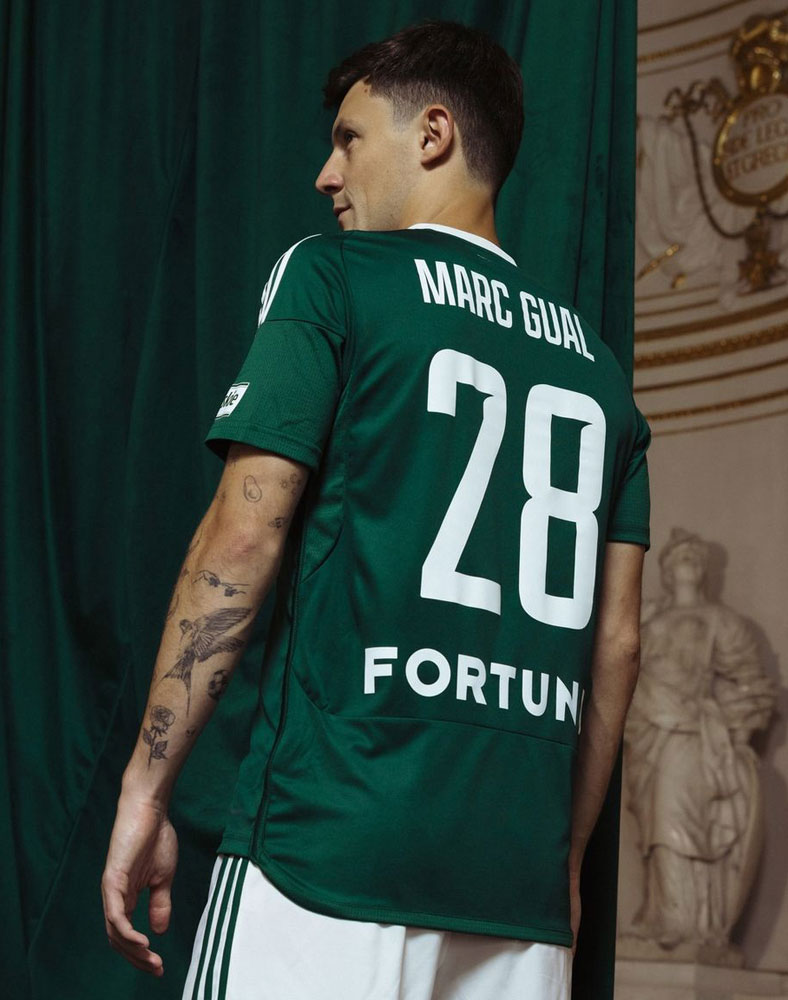 森下龍矢を獲得！ポーランド強豪レギア・ワルシャワ、胸の「L字エンブレム」の正体とは｜写真6