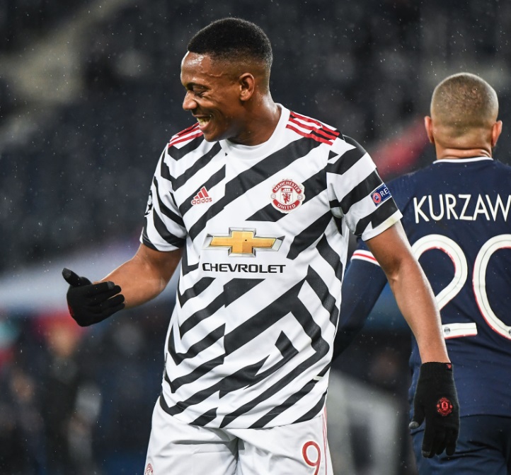 今季「最も物議を醸したユニフォーム」TOP10｜写真7