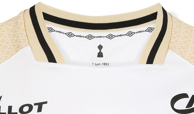 伊東純也の新チーム！スタッド・ランス、「ちょっとレトロな」2022-23新ユニフォームを発表｜写真6