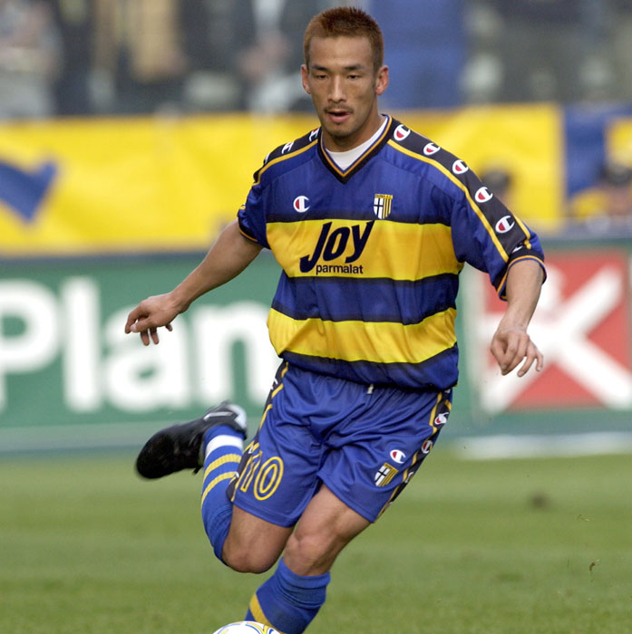 キングカズから始まった「セリエAの日本人選手」をユニフォーム姿で振り返る｜写真6