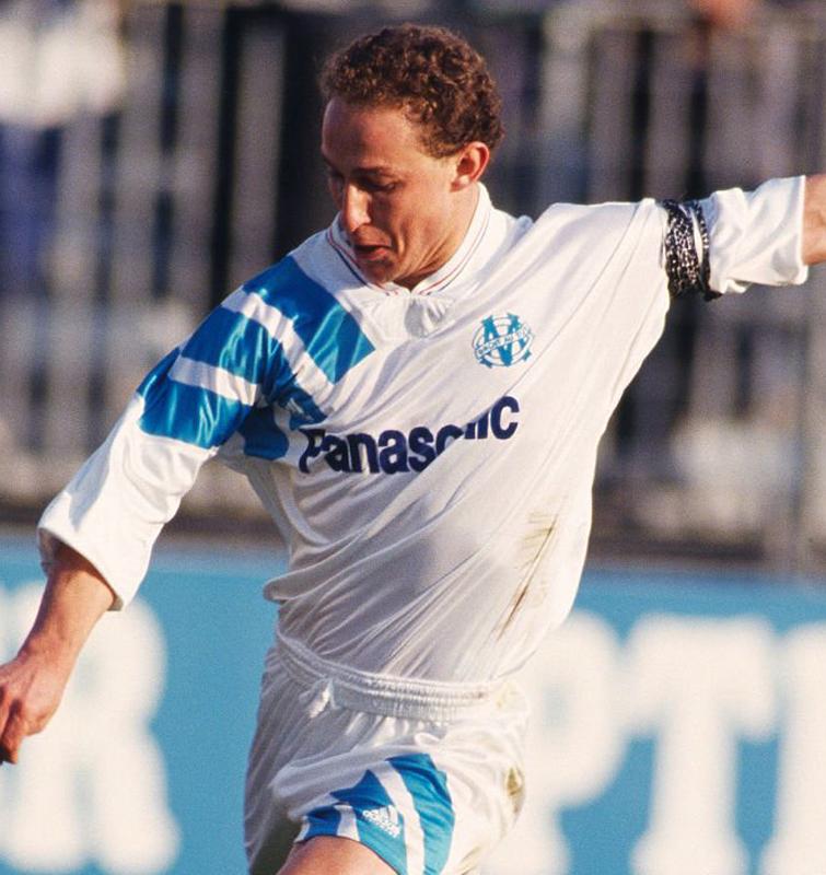 ガンバ大阪だけじゃない！胸に『Panasonic』ロゴを付けた6つの海外ユニフォーム｜写真5