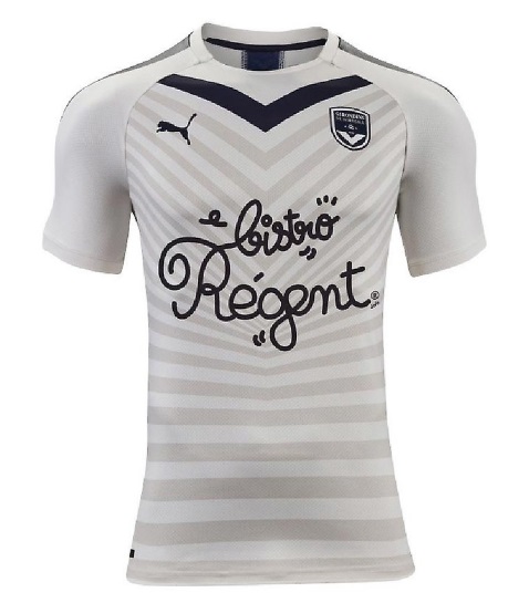 GQがぶった斬る！「リーグアン、もっともダサいユニフォームワースト10」｜写真5