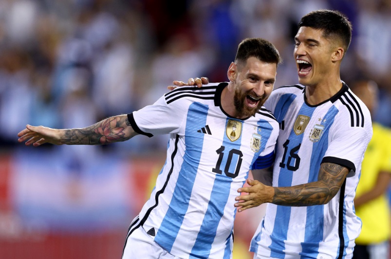 日本代表の順位がすごい！海外サイトが選ぶ「2022W杯最強ユニフォーム11着」｜写真7