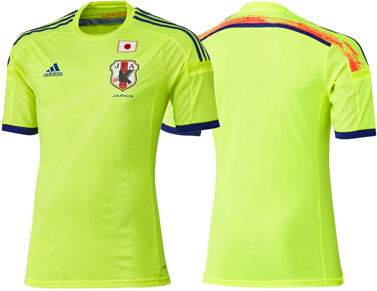 日本代表の歴代ユニフォームを見る！2014年「円陣モデル」｜写真8