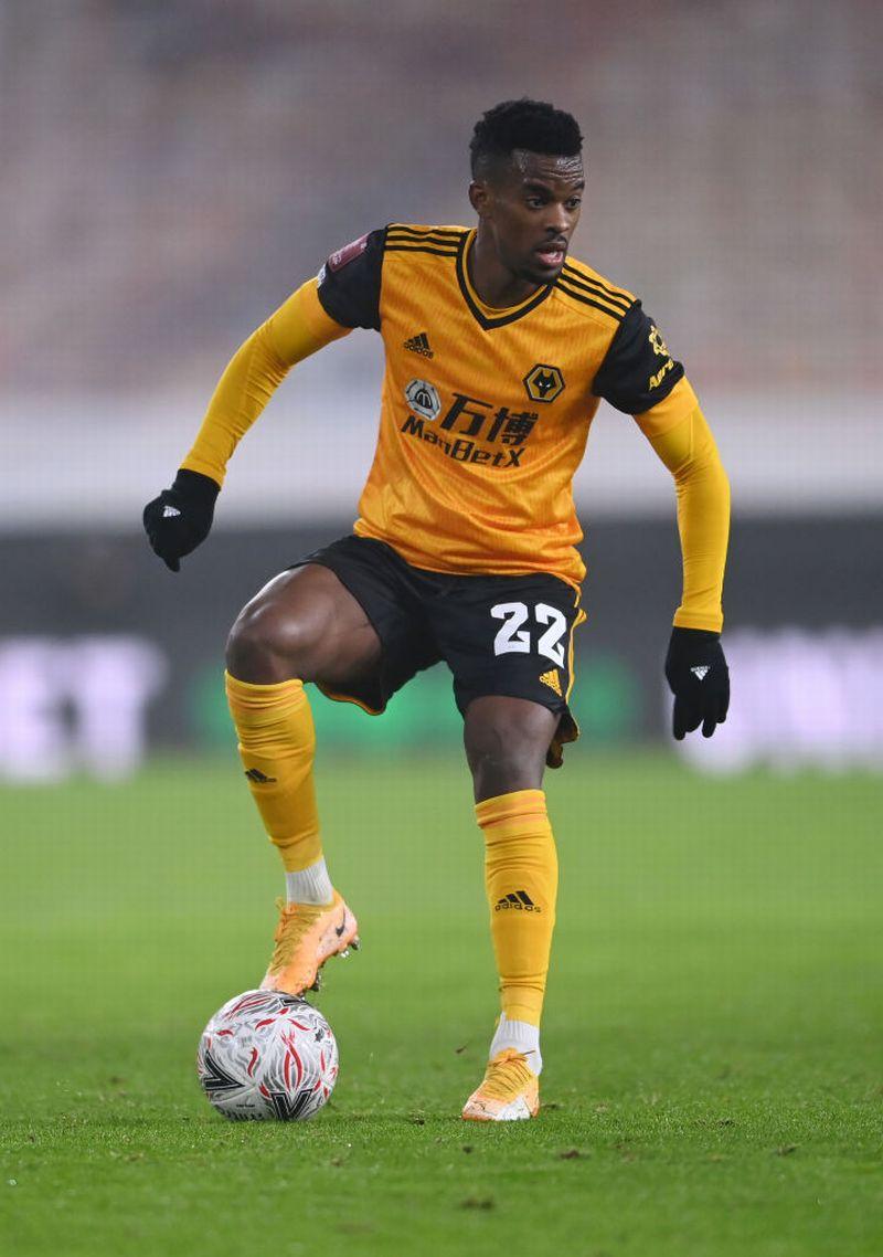 突き進め！ウイイレ2021「ドリブル最強の右サイドバック」TOP10｜写真4