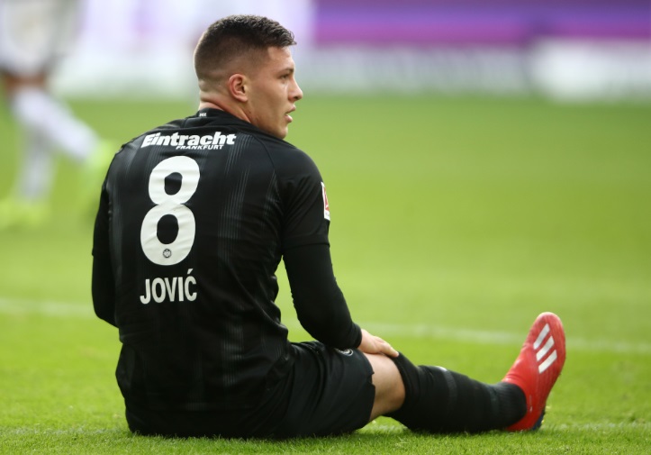 「背番号8」なのにゴリゴリのストライカーだった8人｜写真13