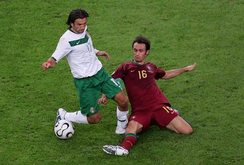 懐かしすぎ！16年前の「ロナウドがベンチスタートだったW杯」スタメン11名｜写真4